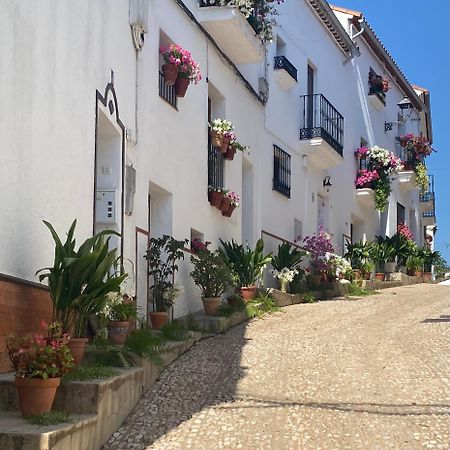 Alojamiento La Tana Fuenteheridos Exterior foto