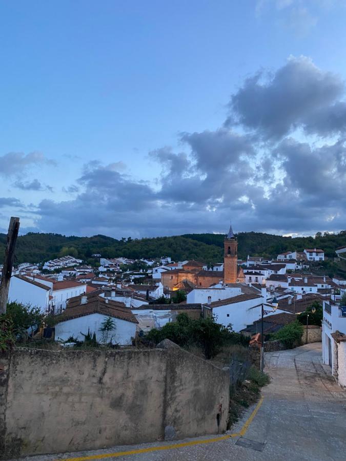 Alojamiento La Tana Fuenteheridos Exterior foto